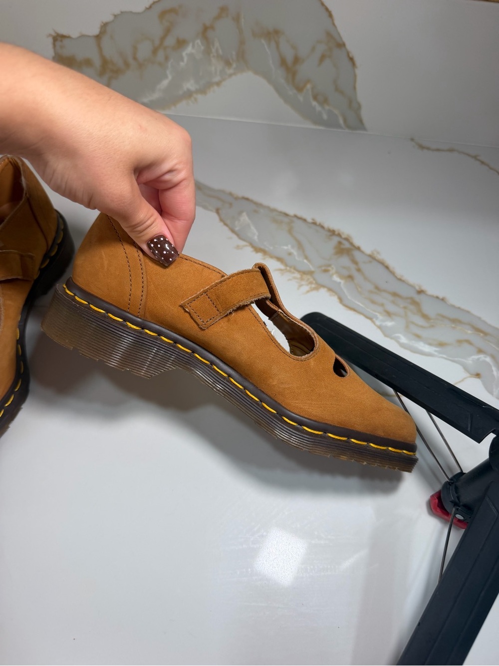 Women’s Vintage Tan Suede Mary Jane T-Strap Flats - Picture 3 of 11